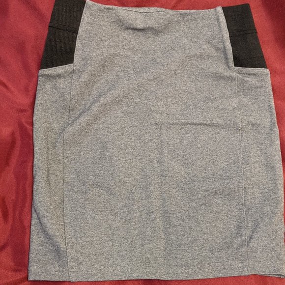 Twik Grey Mini Skirt from Simons - Picture 3 of 9